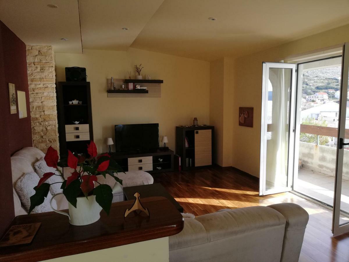 Apartment Bluebay Dugi Rat Εξωτερικό φωτογραφία